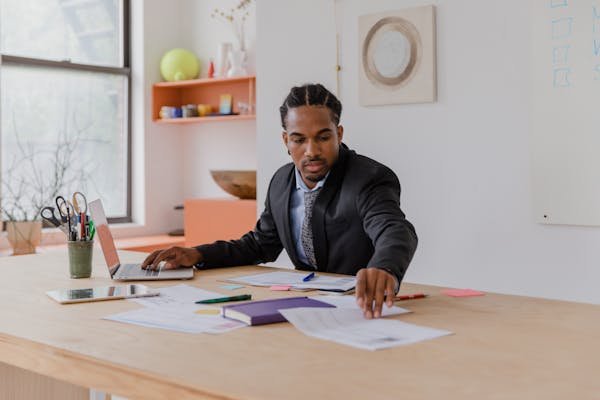 Mission et rémunération du chef de projet AMOE : tout savoir
